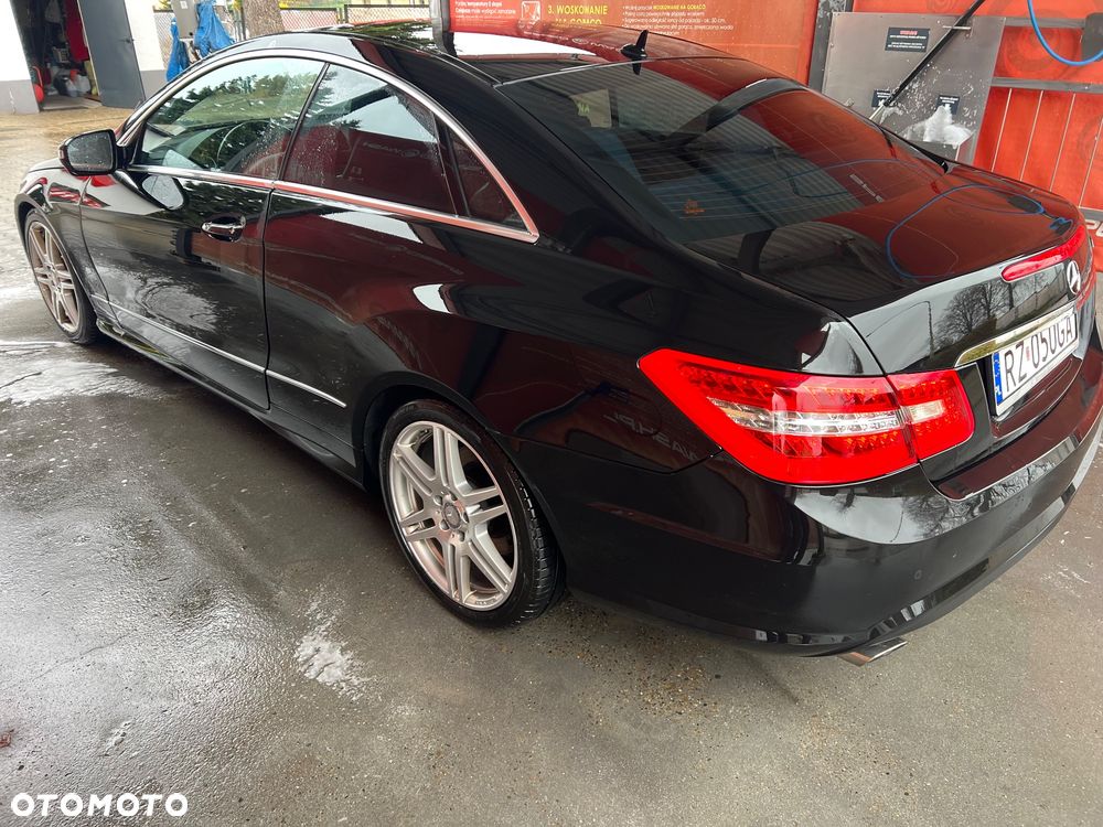 Mercedes-Benz Klasa E 250 CDI BlueEff - 2