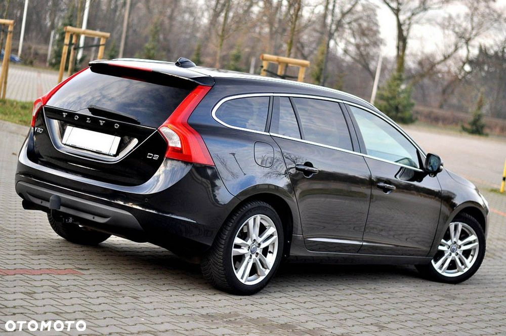 Volvo V60 D3 Momentum - 3