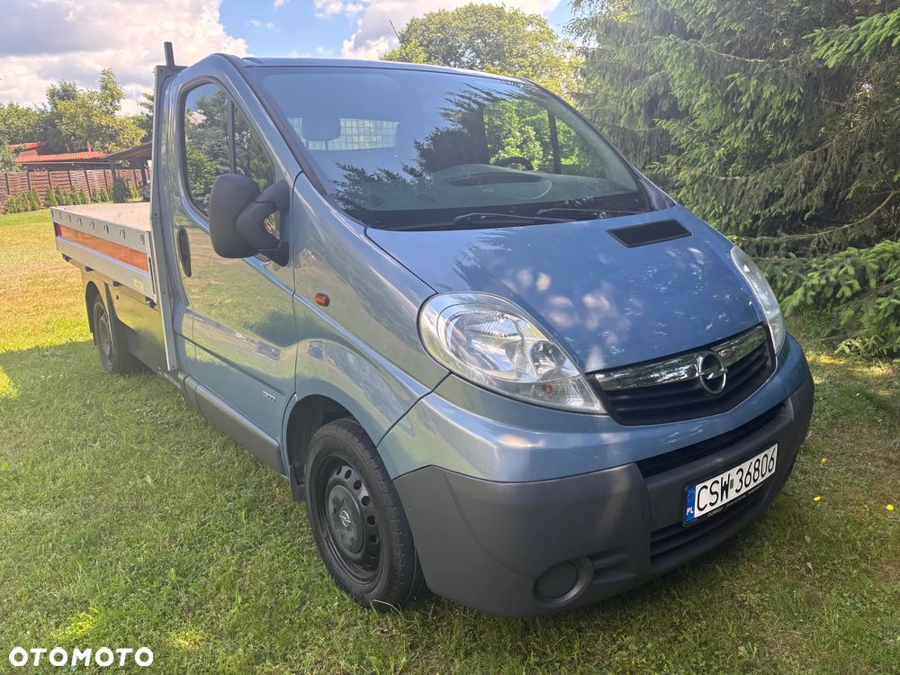 Opel Vivaro - 1