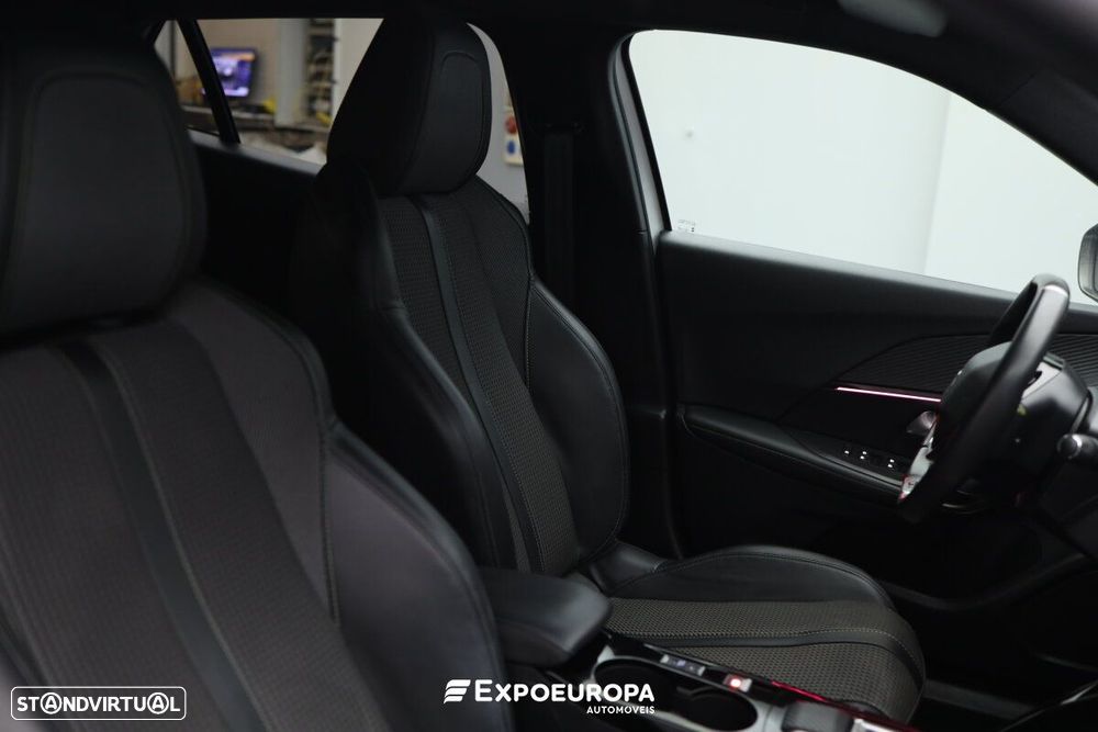 Peugeot e-2008 GT - 26