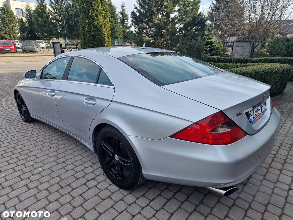 Mercedes-Benz CLS - 6