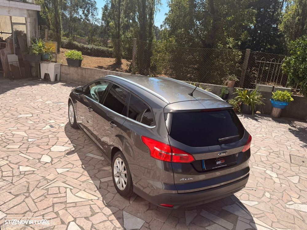 Ford Focus 1.5 TDCi ECOBlue Titanium - 12