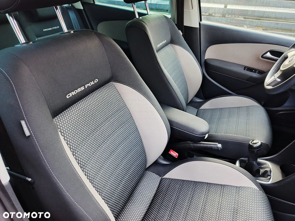 Volkswagen Polo 1.2 TSI Cross - 12