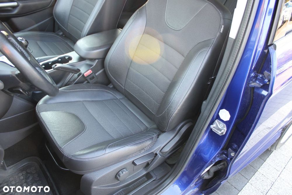 Ford Kuga - 21