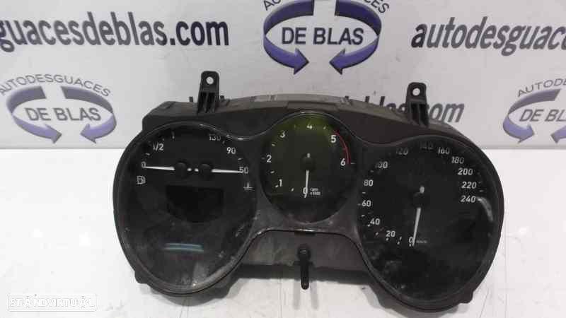 QUADRANTE SEAT TOLEDO 5P2 - 1