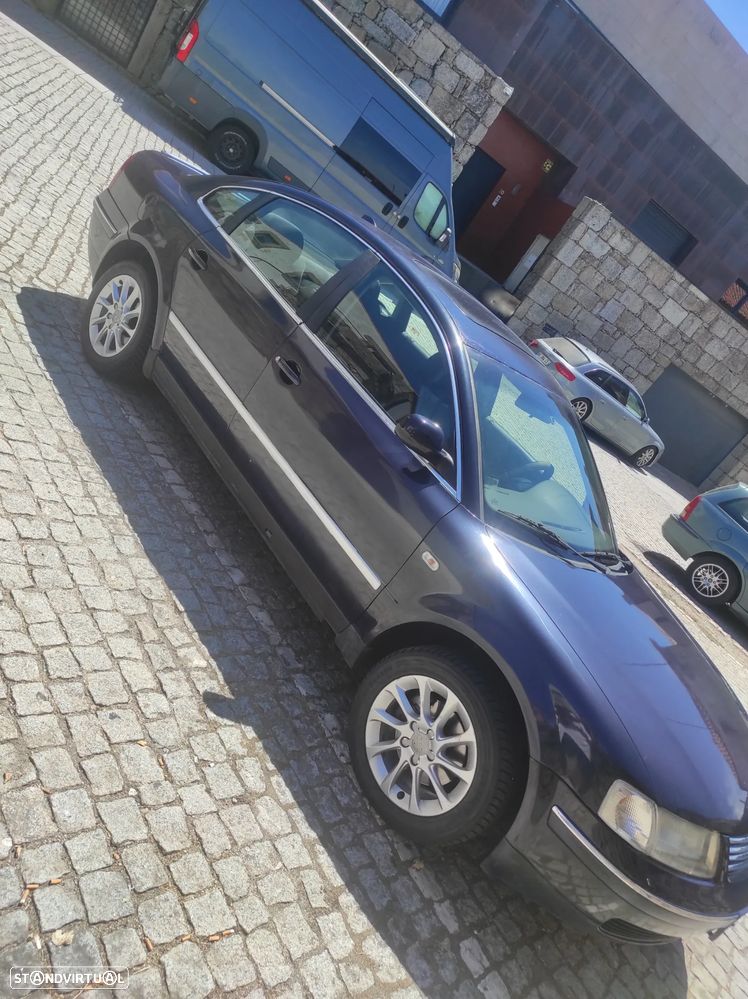 VW Passat 1.9 TDi Confl. Top EC - 11