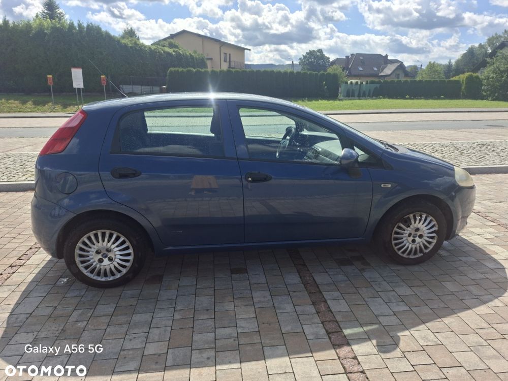 Fiat Grande Punto - 4