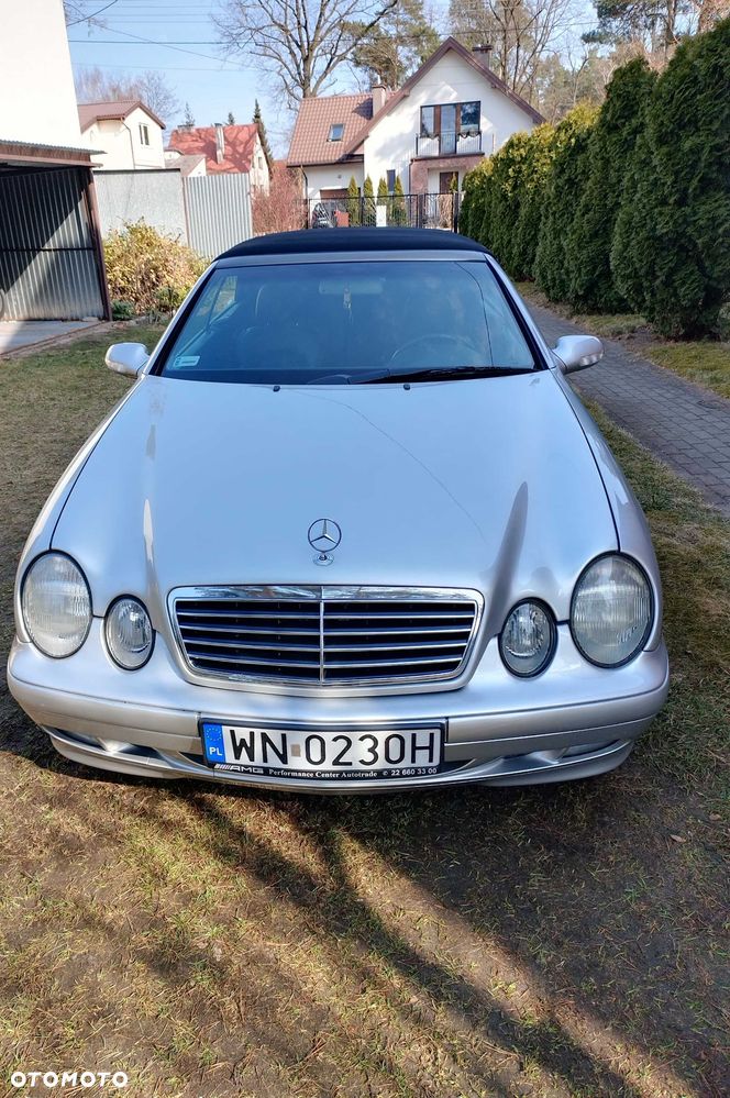 Mercedes-Benz CLK - 4