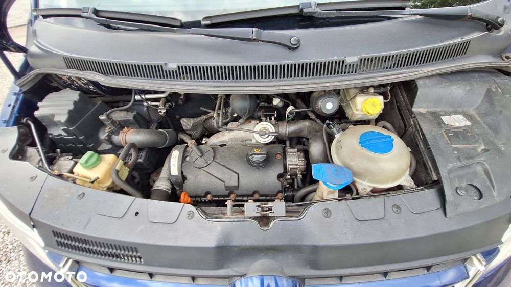 Volkswagen Transporter - 16