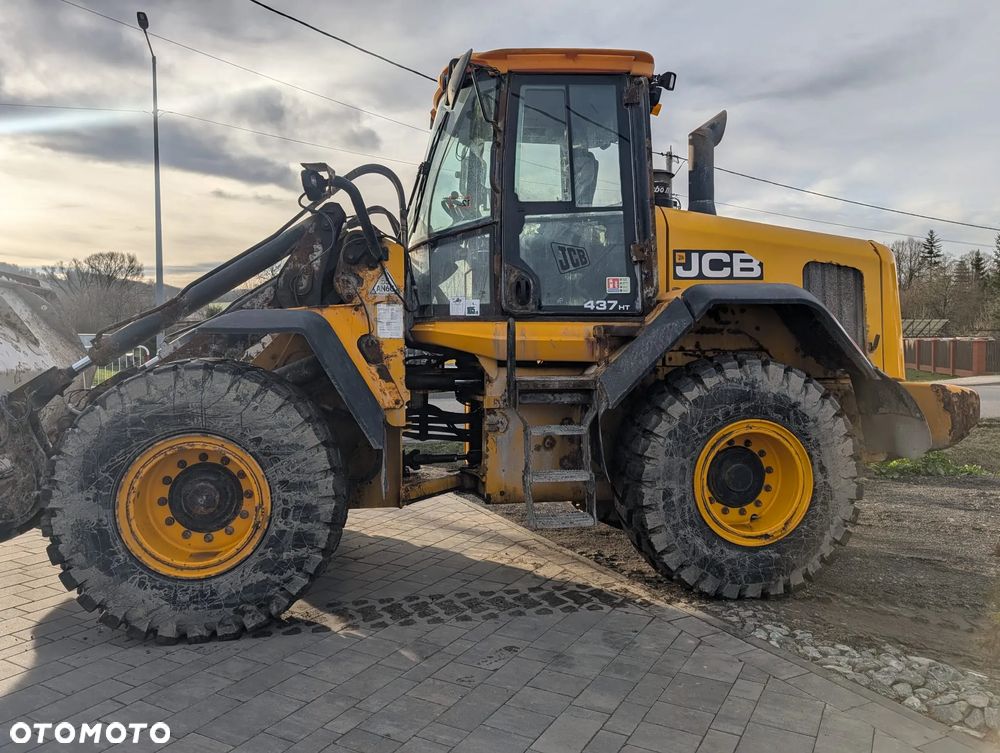 JCB 437HT - 16