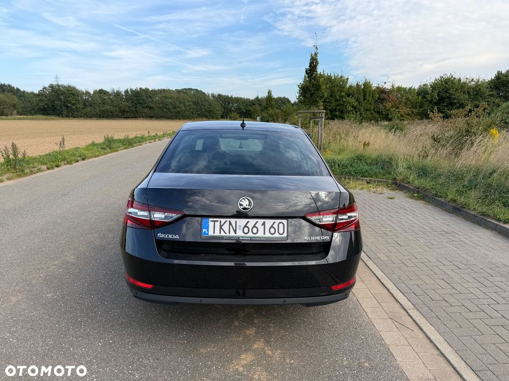 Skoda Superb 2.0 TDI Style DSG - 10