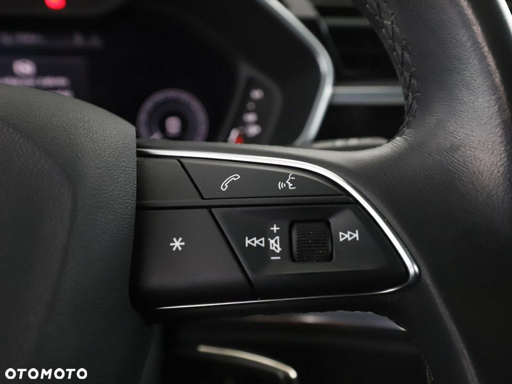 Audi Q3 45 TFSIe S tronic S line - 34