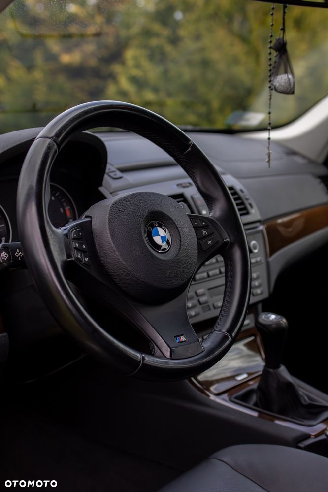 BMW X3 2.0d - 11