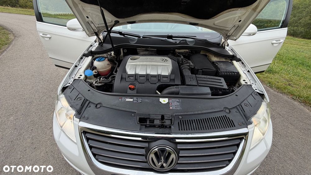 Volkswagen Passat - 17