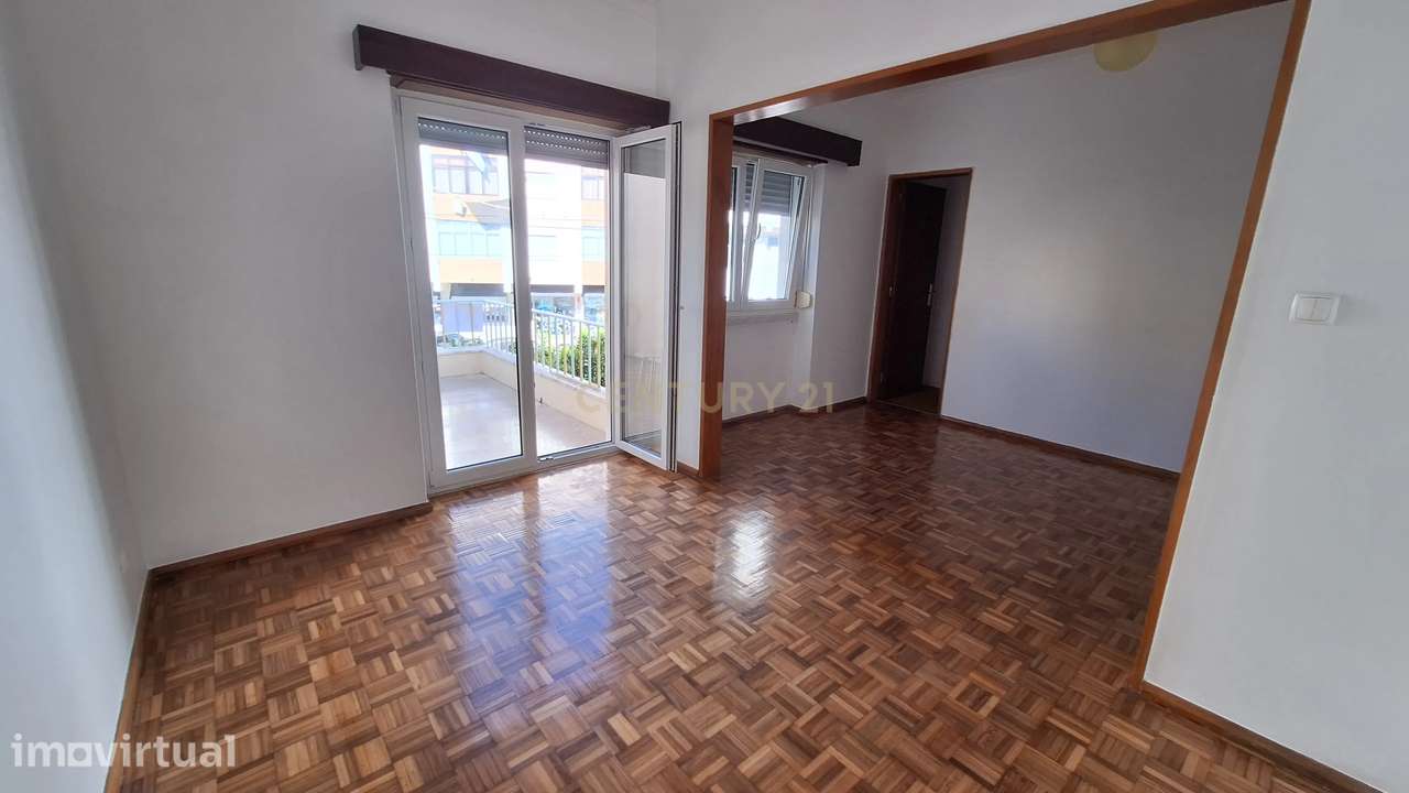 Apartamento em moradia T2 mais sotão com 27 m2 - Grande imagem: 5/19