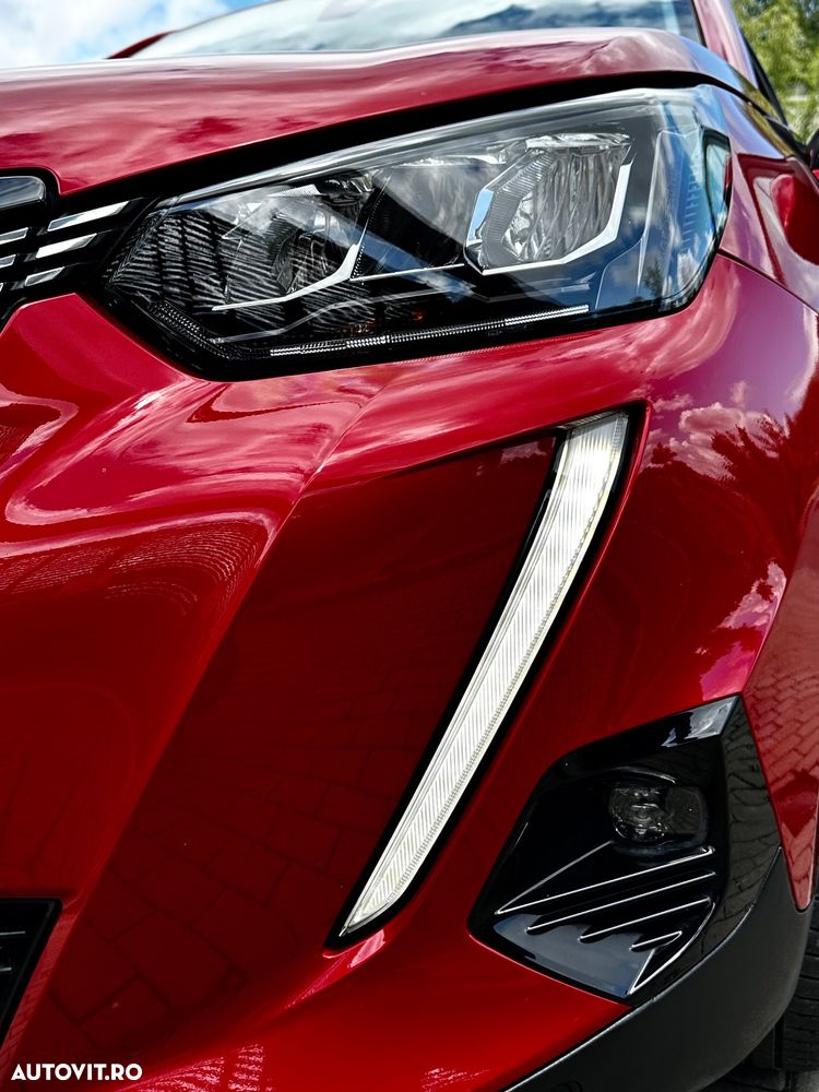 Peugeot 2008 PureTech 130 EAT8 Allure Pack - 24