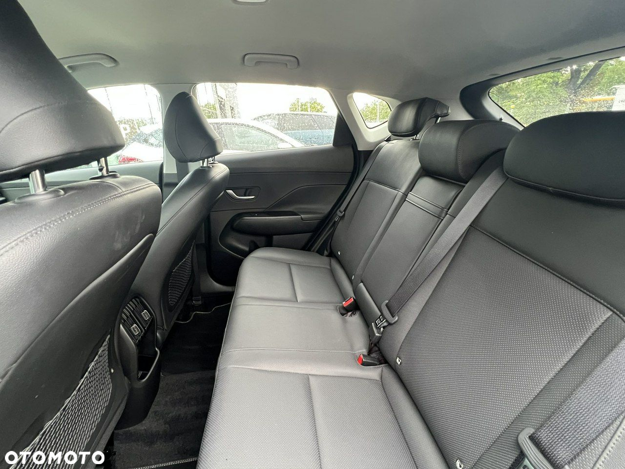 Hyundai Kona - 11