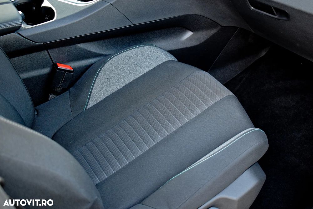 Peugeot 5008 PureTech 130 EAT8 Stop & Start Allure - 26