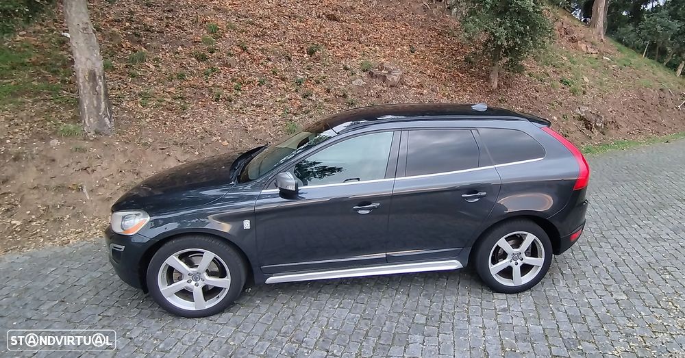 Volvo XC 60 2.0 D4 DRIVe R-Design - 3