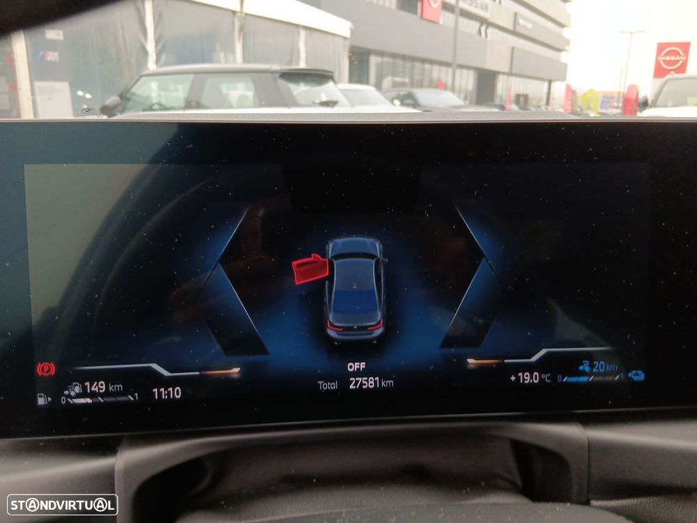 BMW 320 e Pack Desportivo M Auto - 16