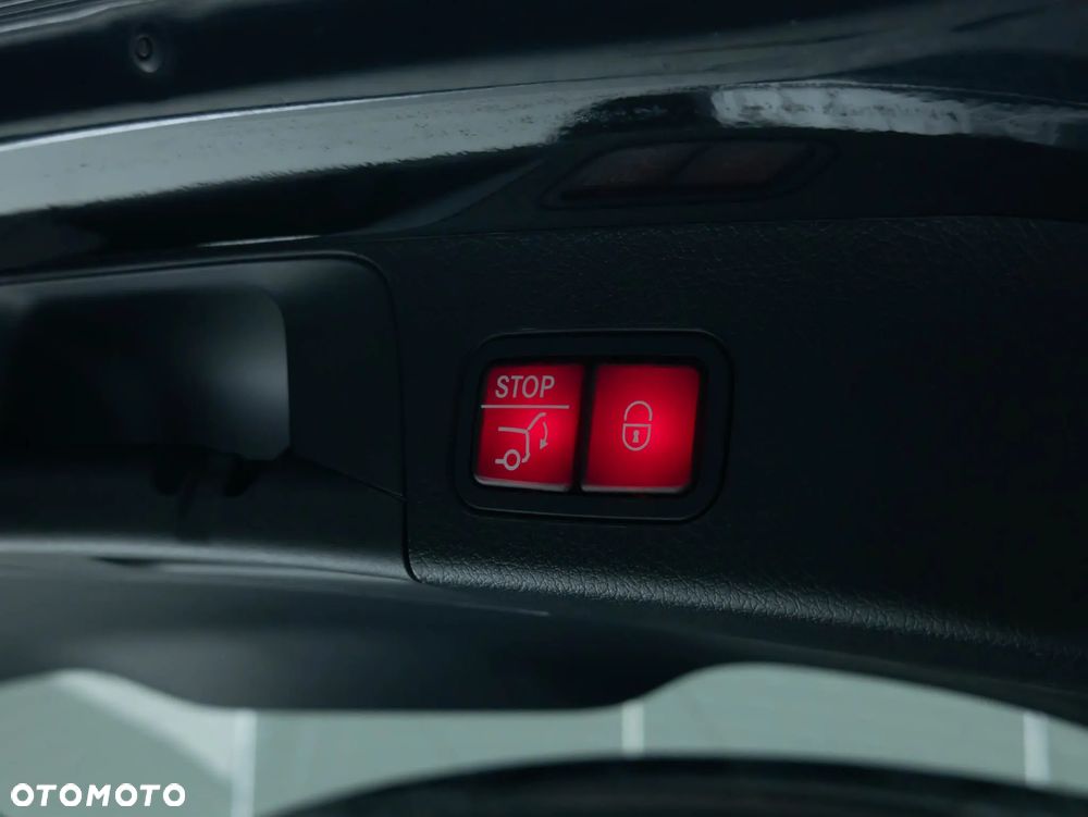 Mercedes-Benz GLB - 39