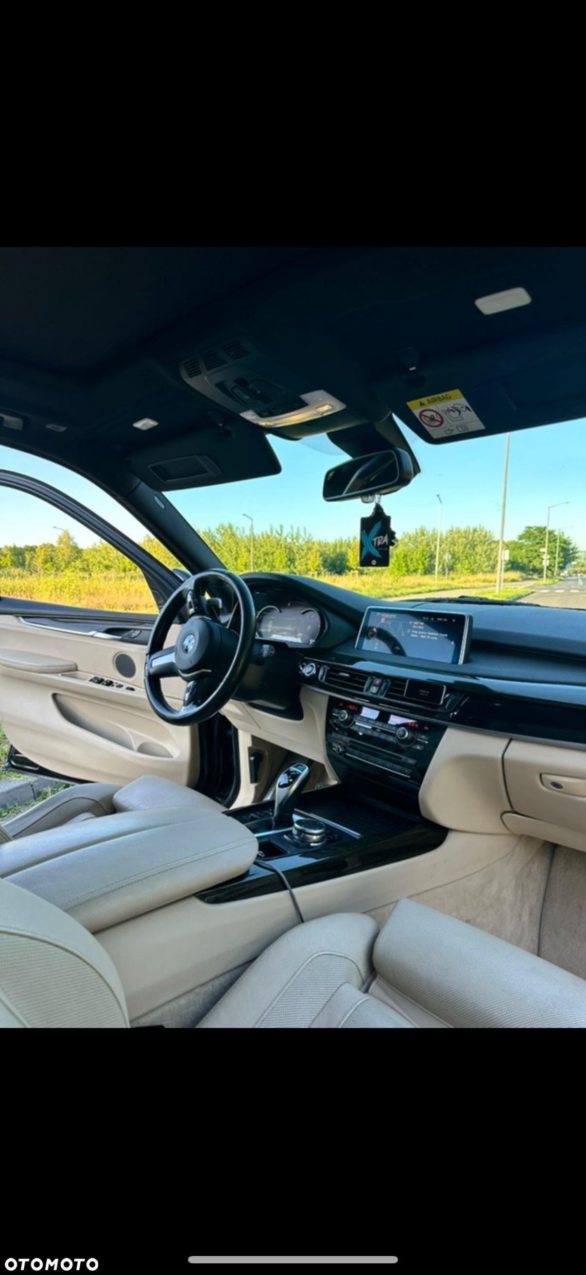 BMW X5 xDrive50i - 11