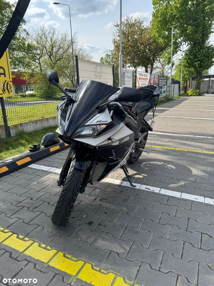 Yamaha YZF - 3