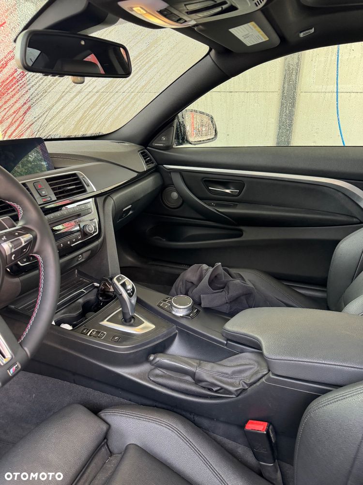 BMW Seria 4 440i Coupe M Sport - 38