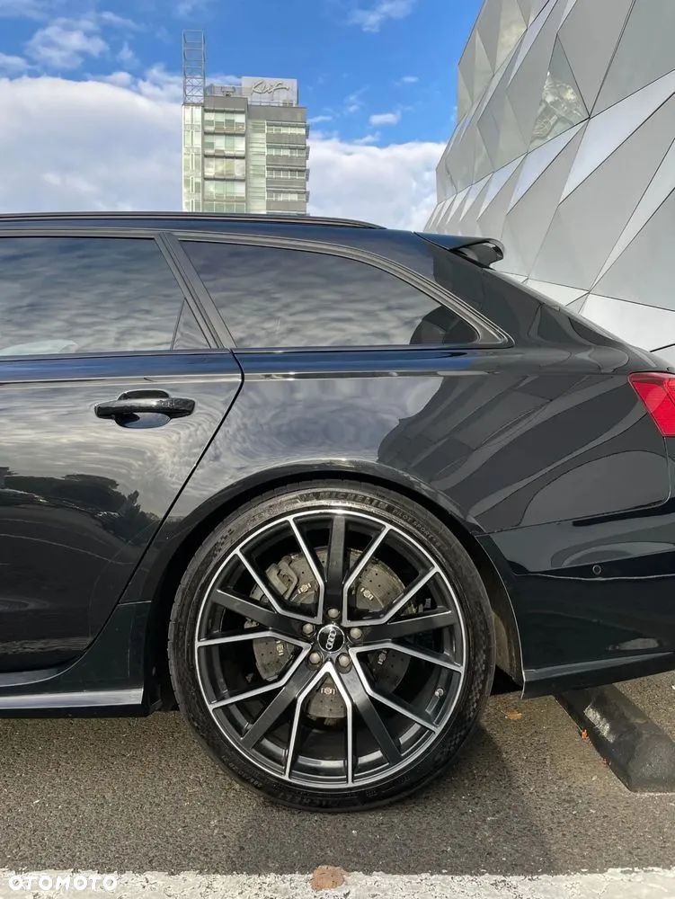 Audi RS6 Avant - 11