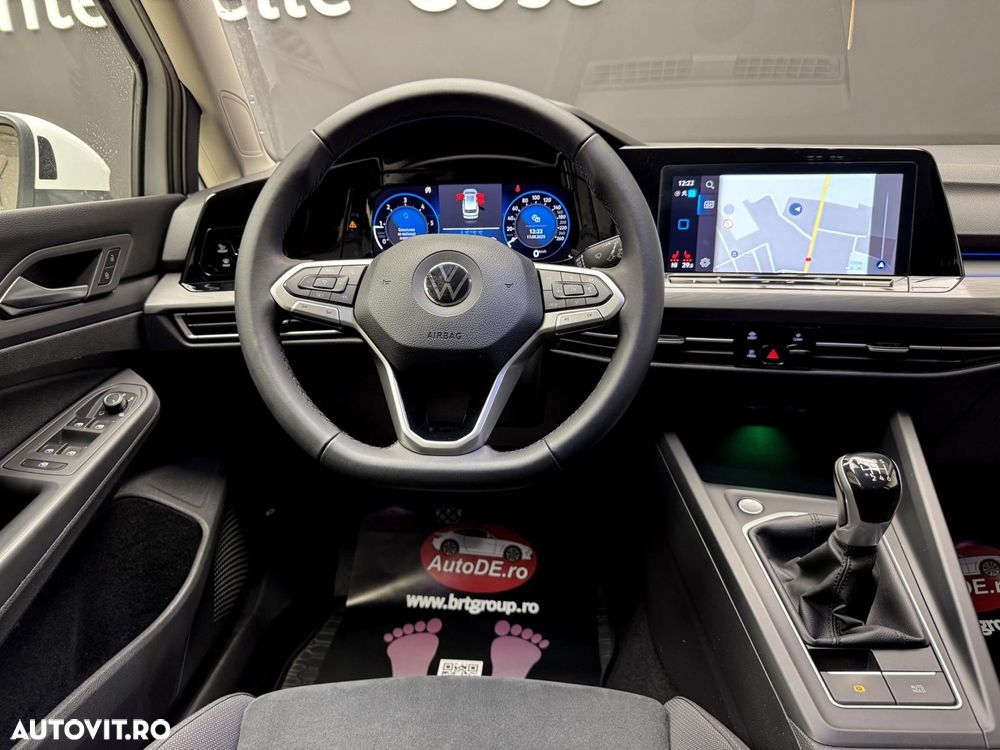 Volkswagen Golf - 10