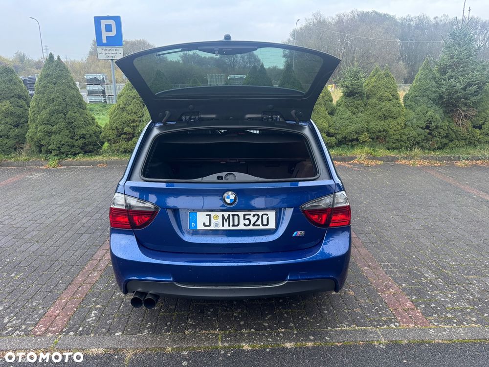BMW Seria 3 320d DPF Touring - 26