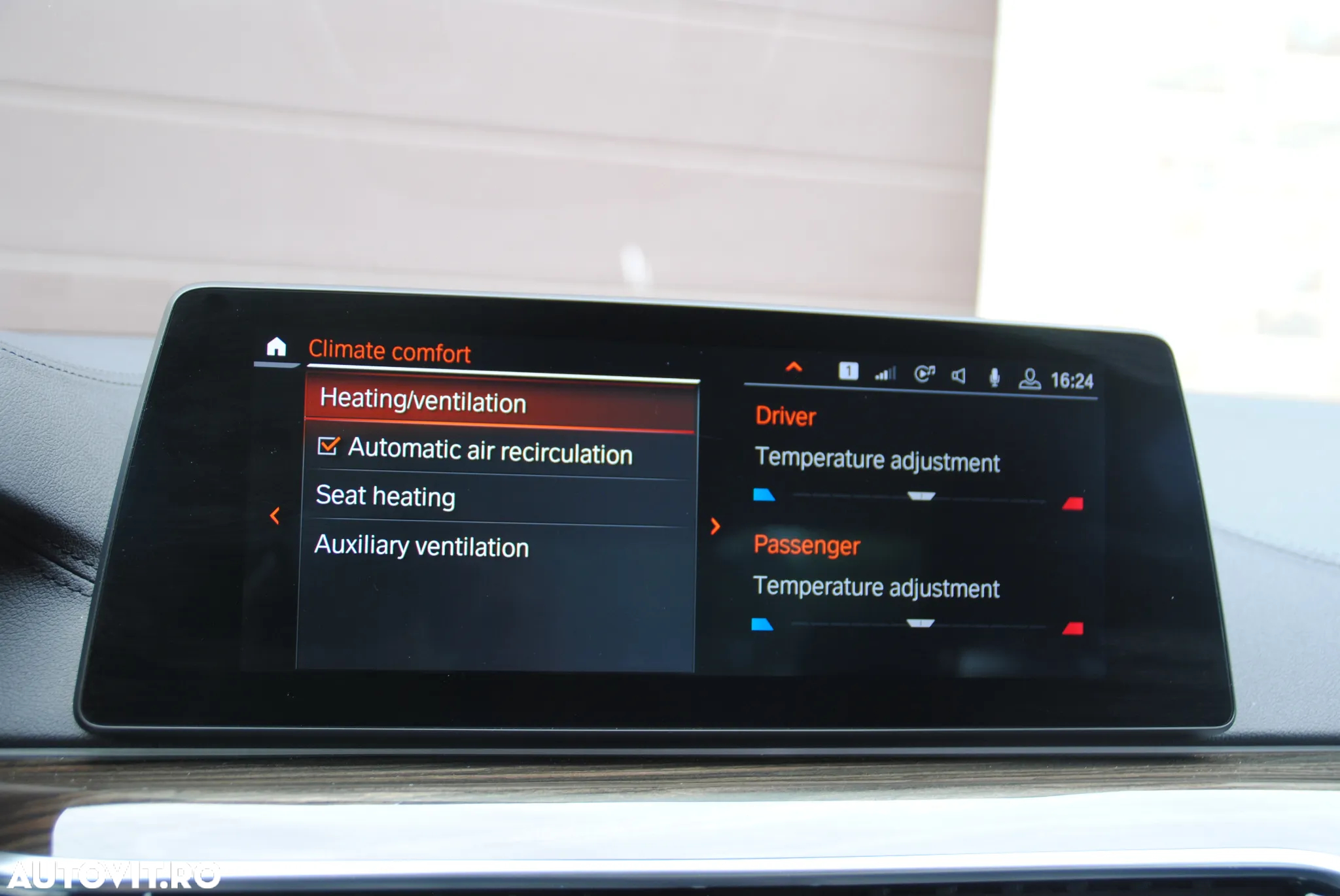 BMW Seria 5 520i AT - 35