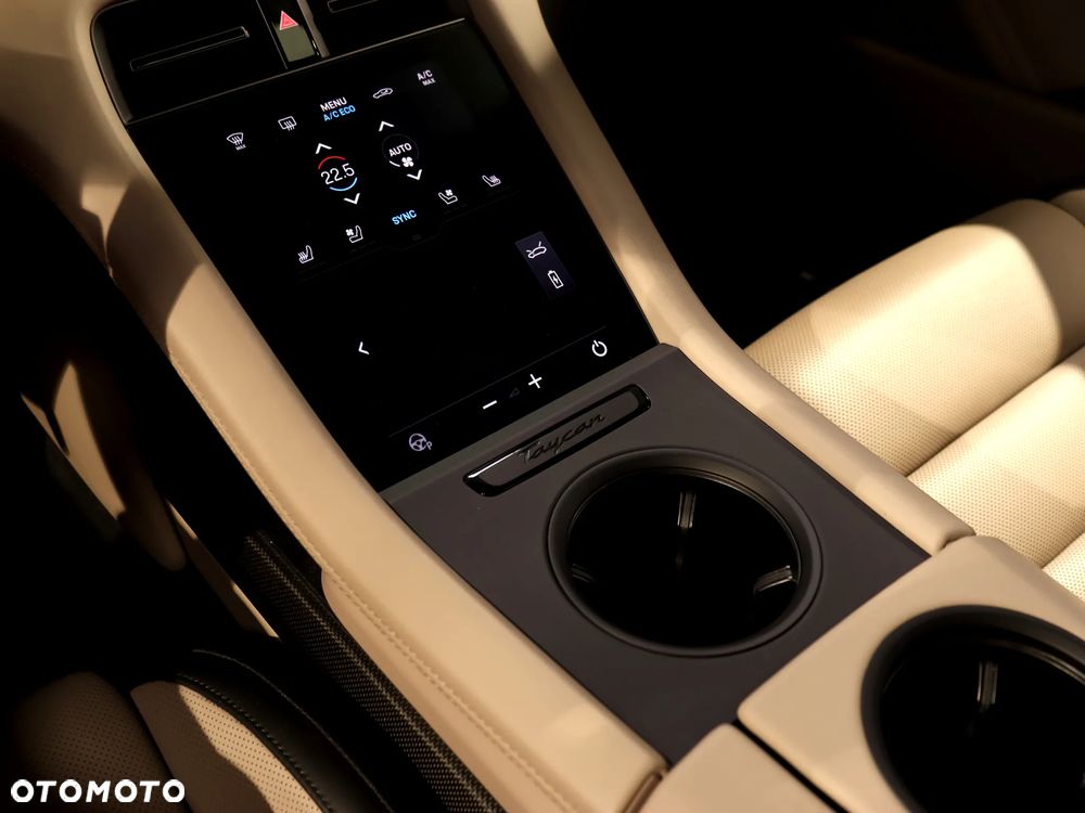 Porsche Taycan 105kWh 4 Performance Plus - 24