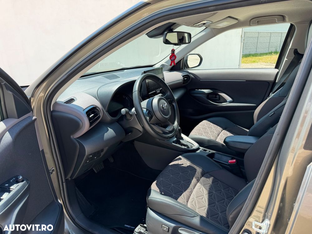TOYOTA Yaris Cross 2023 — imagine 11