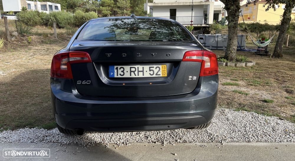 Volvo S60 D2 - 8