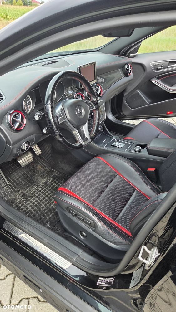 Mercedes-Benz GLA 45 AMG 4-Matic - 26