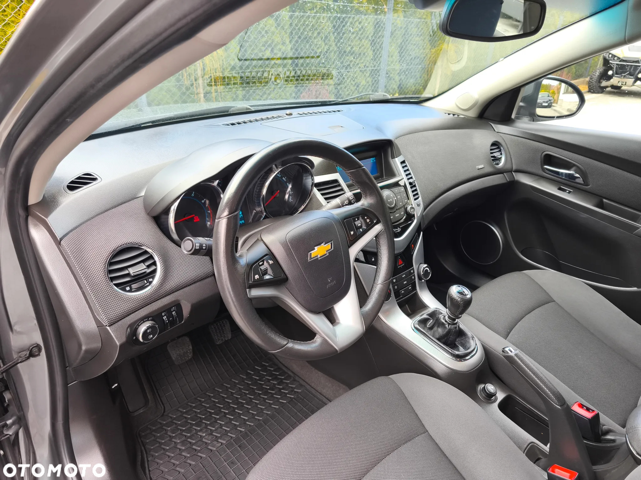 Chevrolet Cruze 1.8 LTZ+ - 13
