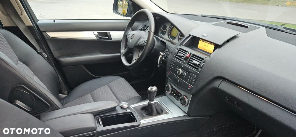 Mercedes-Benz Klasa C - 24