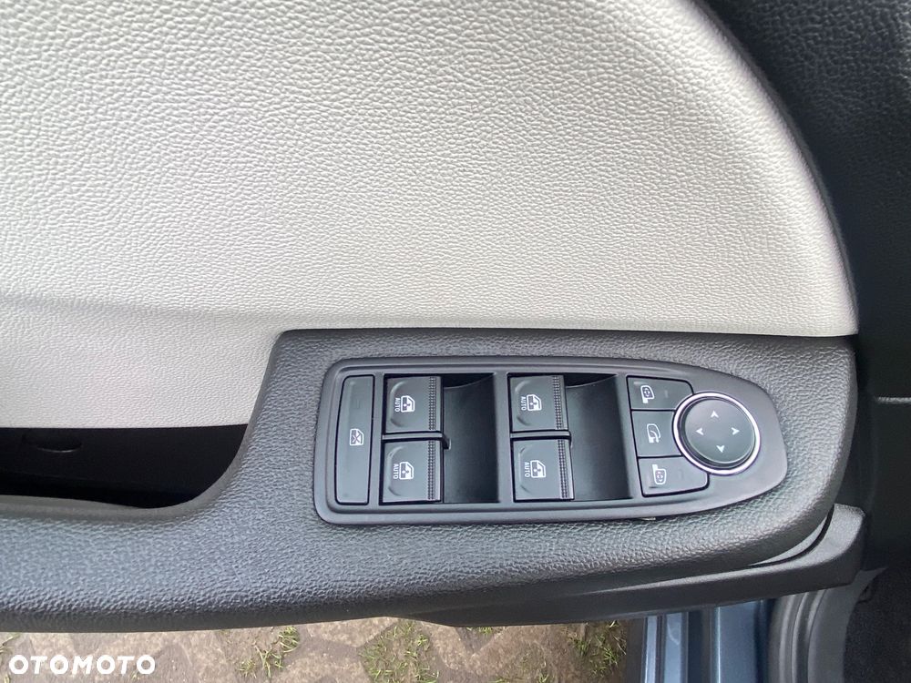 Renault Clio TCe 100 EXPERIENCE - 15