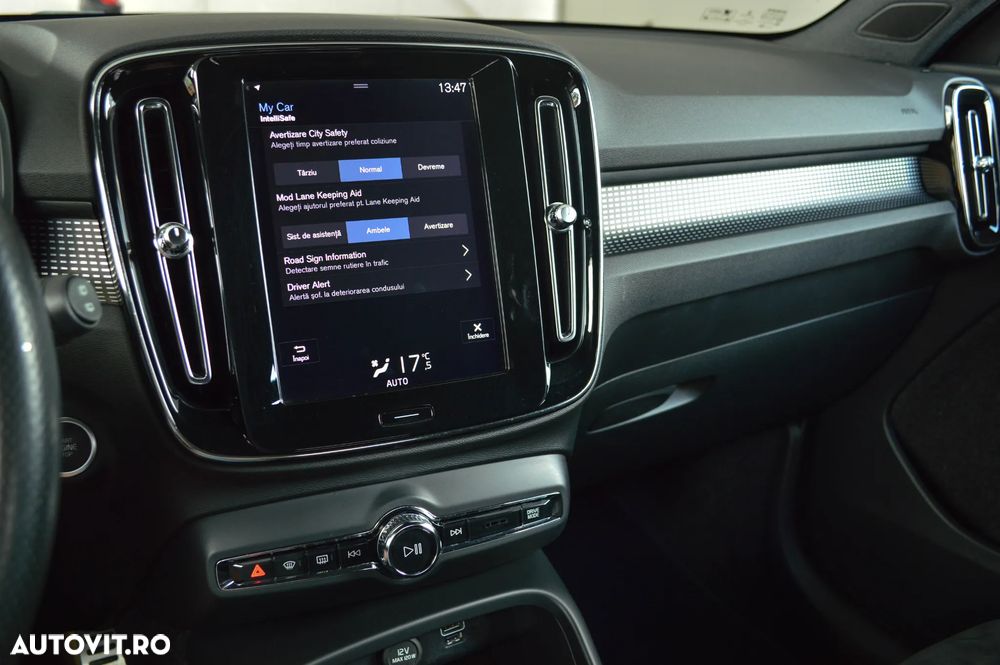 Volvo XC 40 D4 AWD R-Design - 21