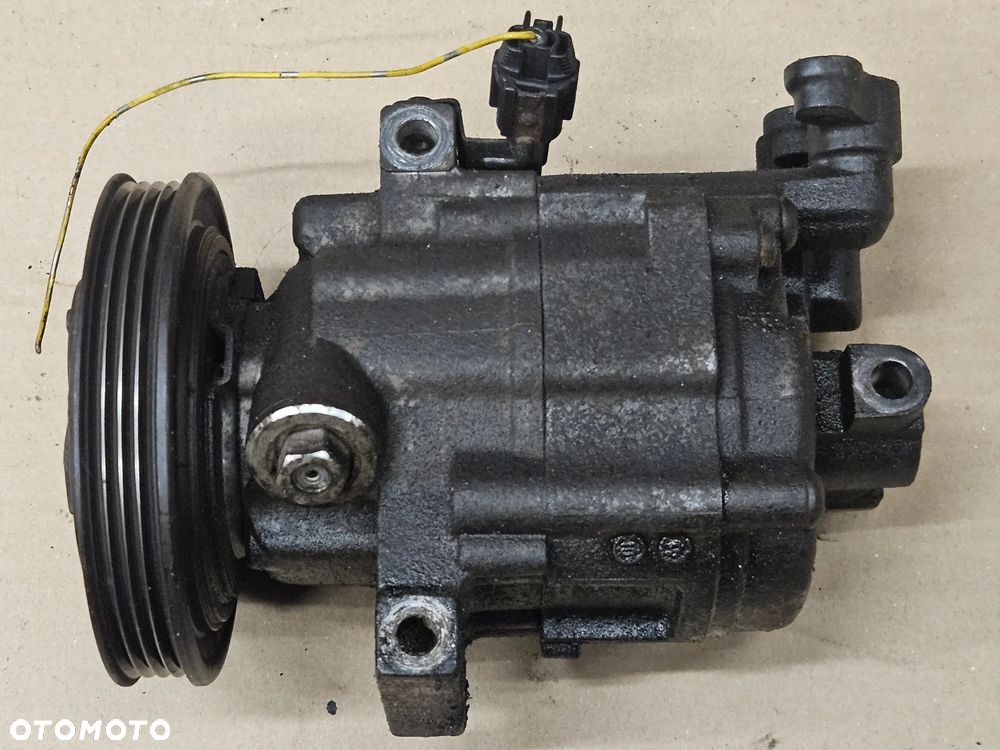 Nissan Note E11 1.4 16V  kompresor sprężarka klimatyzacji    CR14 - 1