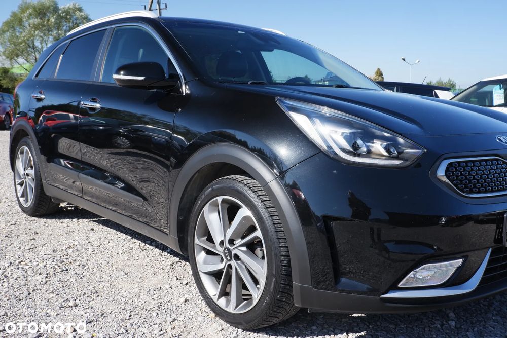 Kia Niro 1.6 GDI Hybrid L Business Line - 2