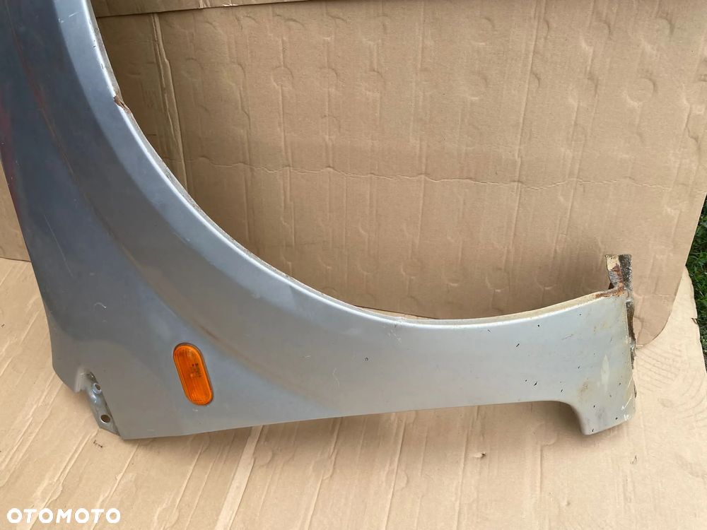 Błotnik FORD FIESTA MK6 LIFT prawy 06R - 2