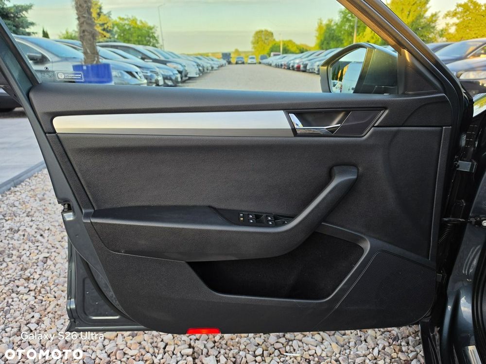 Skoda Superb 2.0 TDI Ambition - 26