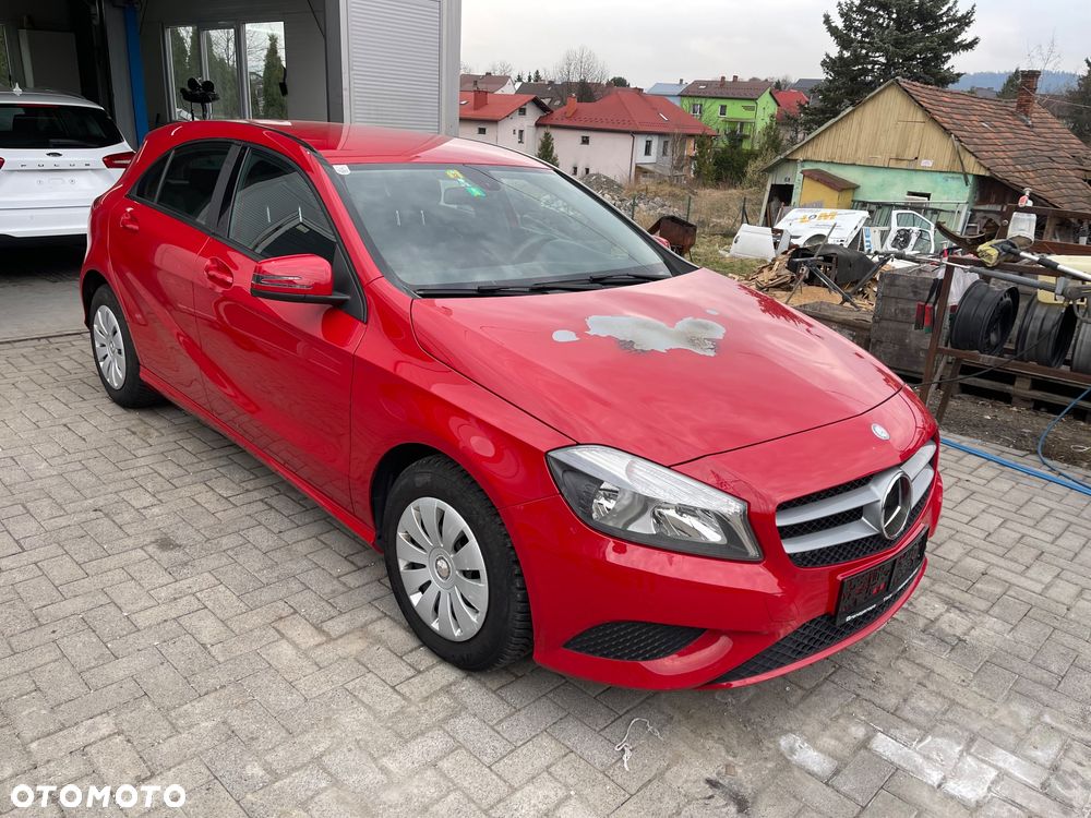 Mercedes-Benz Klasa A 180 (BlueEFFICIENCY) - 2