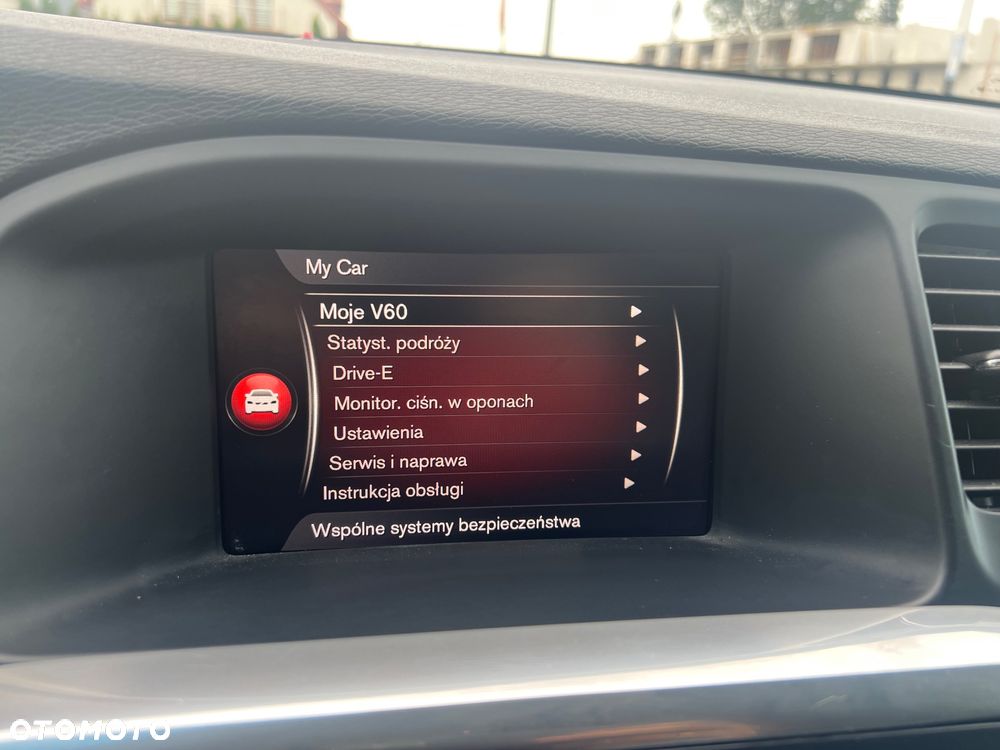 Volvo V60 Cross Country T5 AWD Momentum - 18