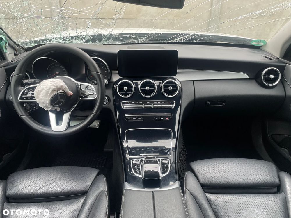 Mercedes-Benz Klasa C 300 d 4Matic 9G-TRONIC Avantgarde - 25