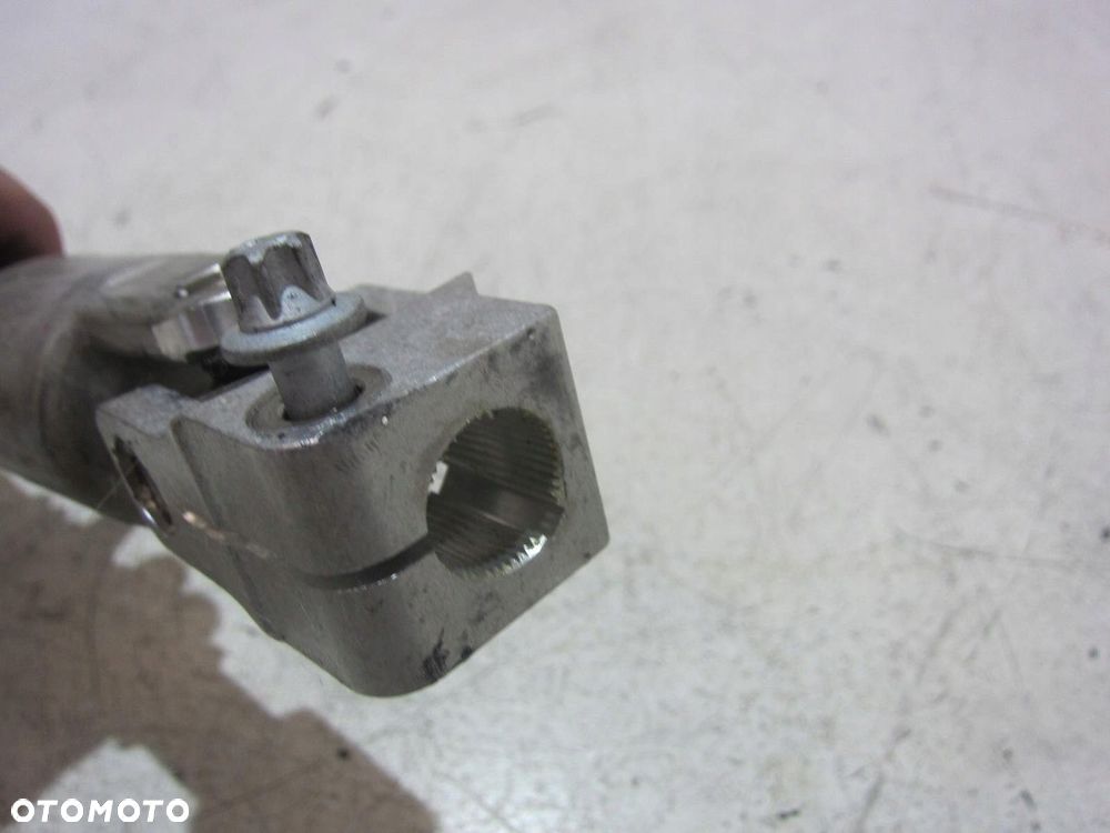 BMW X1 F48 B46 F39 WAŁEK KOLUMNY KIEROWNICZEJ KRZYŻAK 32306865653 6865653 - 5