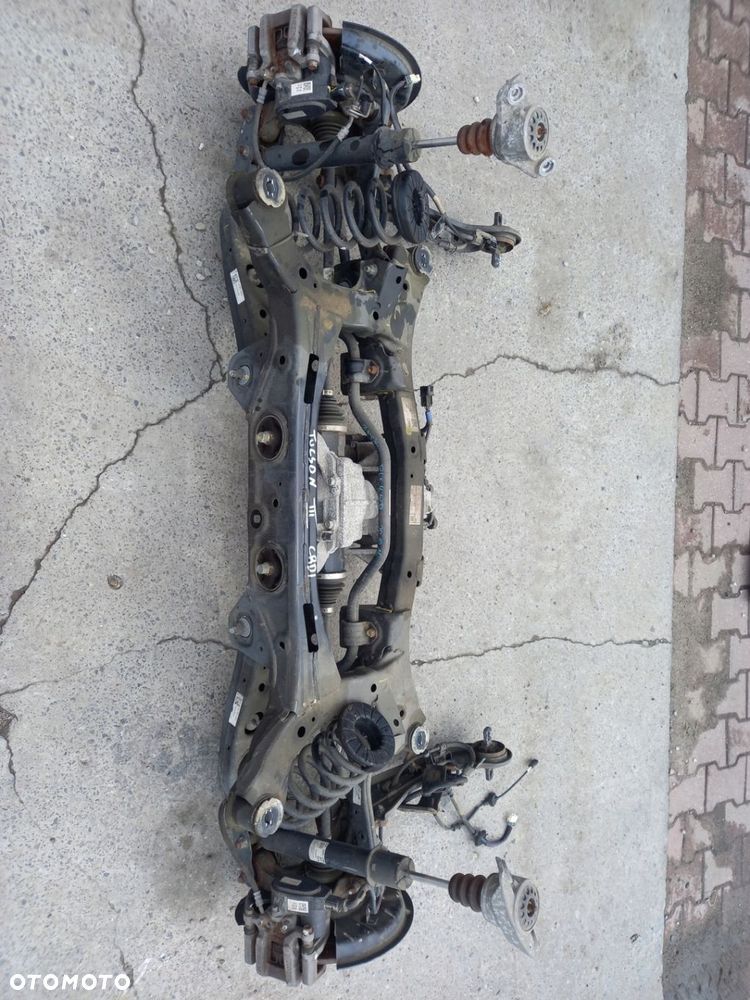 ZAWIESZENIE TYL TYLNE HYUNDAI TUCSON III 1.6T 19R - 2
