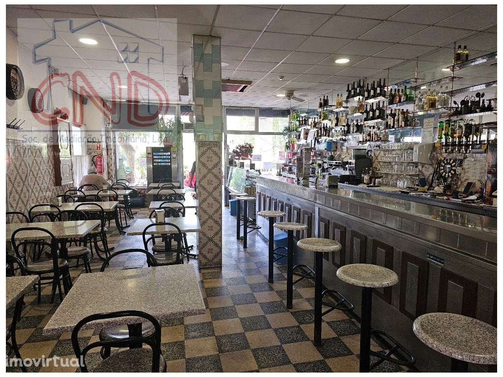 Café-Snack Bar e Cervejaria na Rinchoa com 37 lugares sentados e es... - Grande imagem: 3/11
